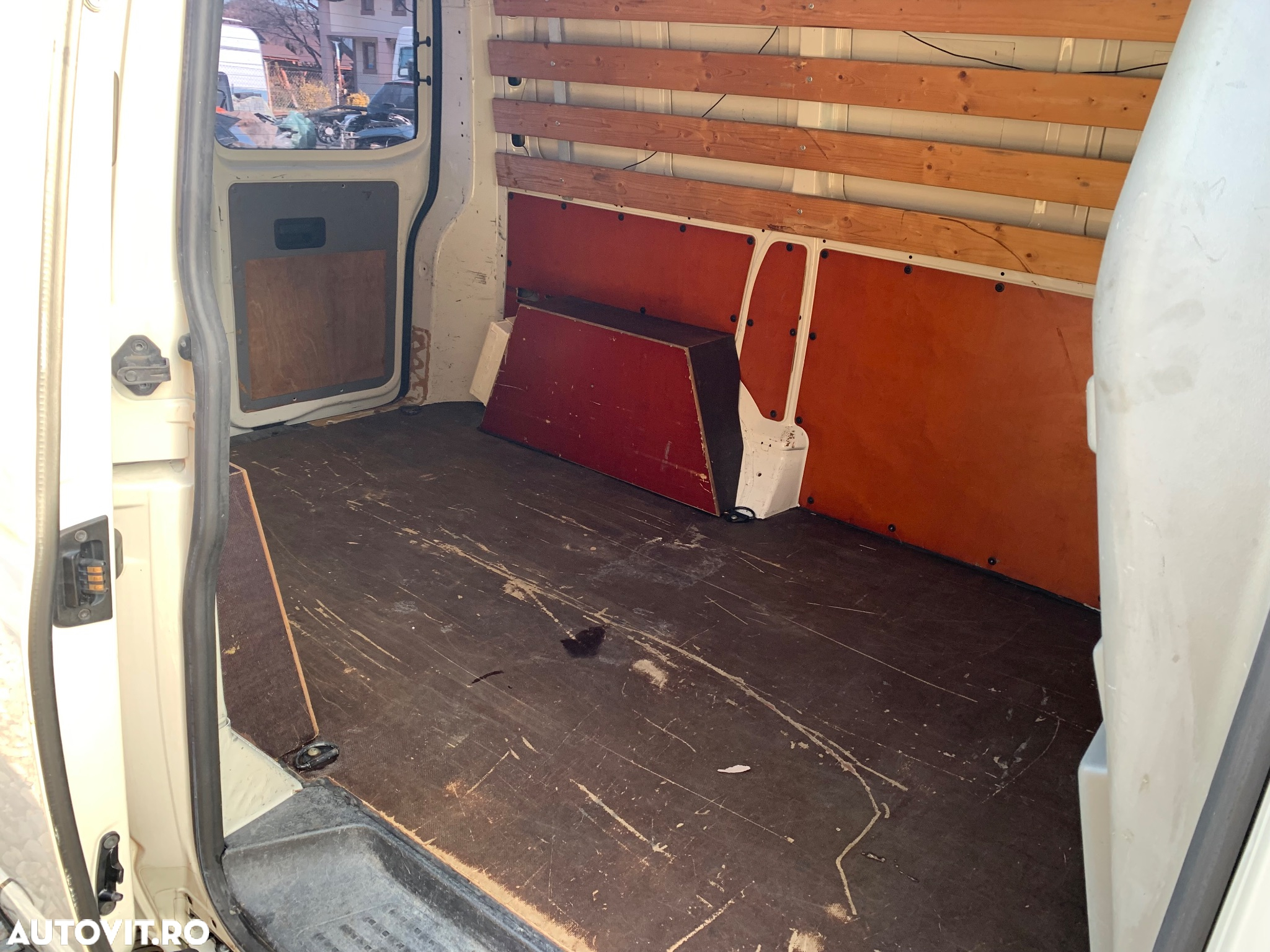 Volkswagen Transporter - 13