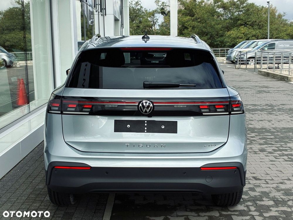 Volkswagen Tiguan - 9