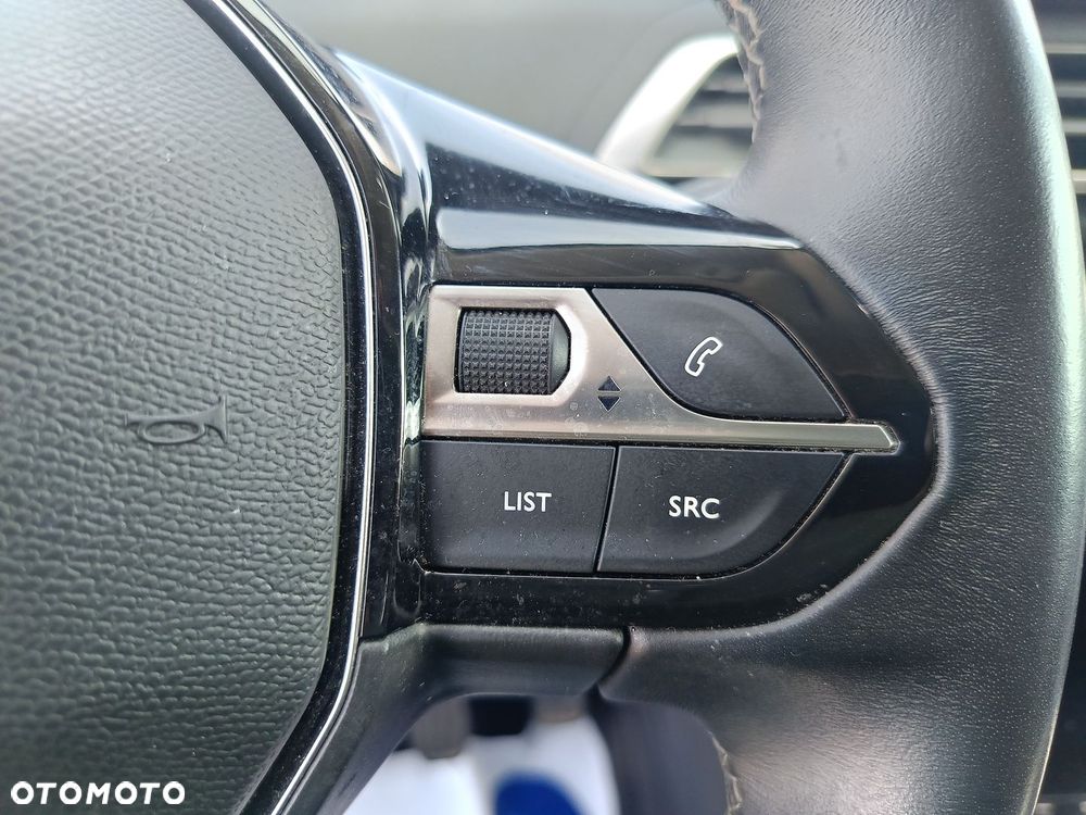 Peugeot 5008 1.5 BlueHDi Allure Pack S&S - 18