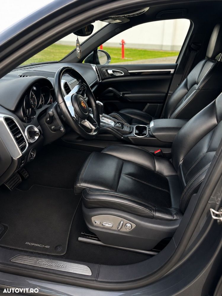 Porsche Cayenne 3.0 L - 9