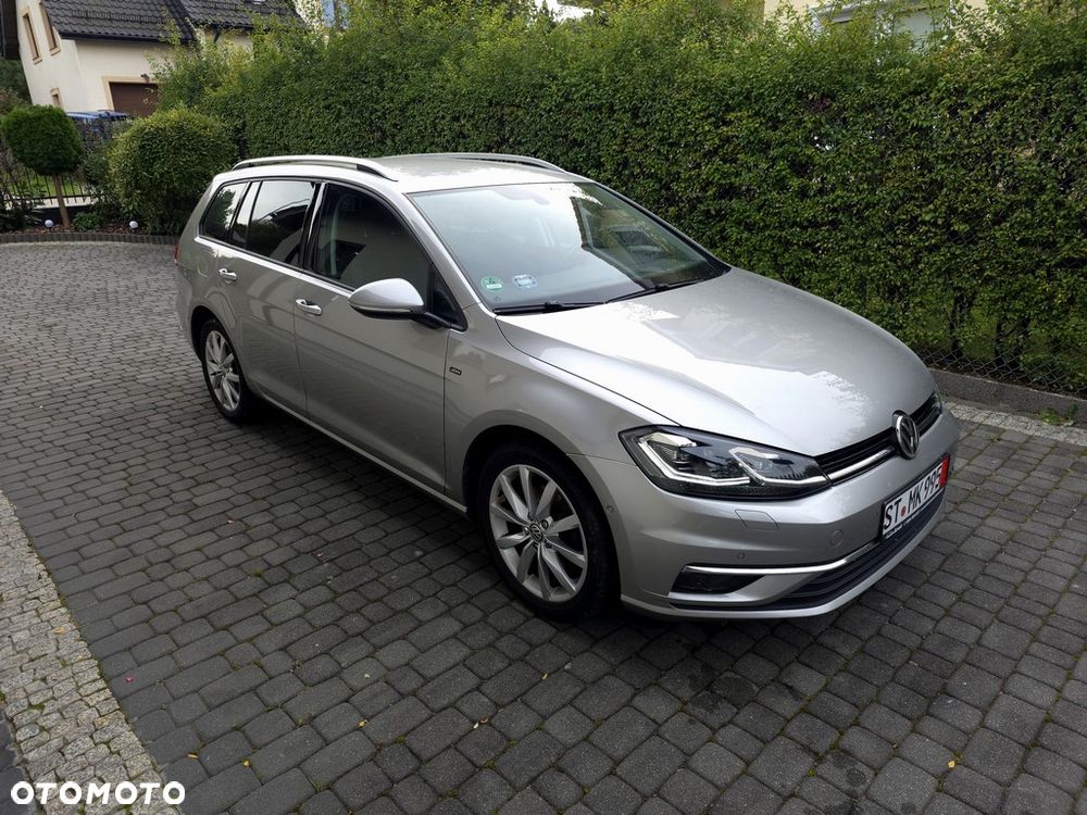 Volkswagen Golf - 2