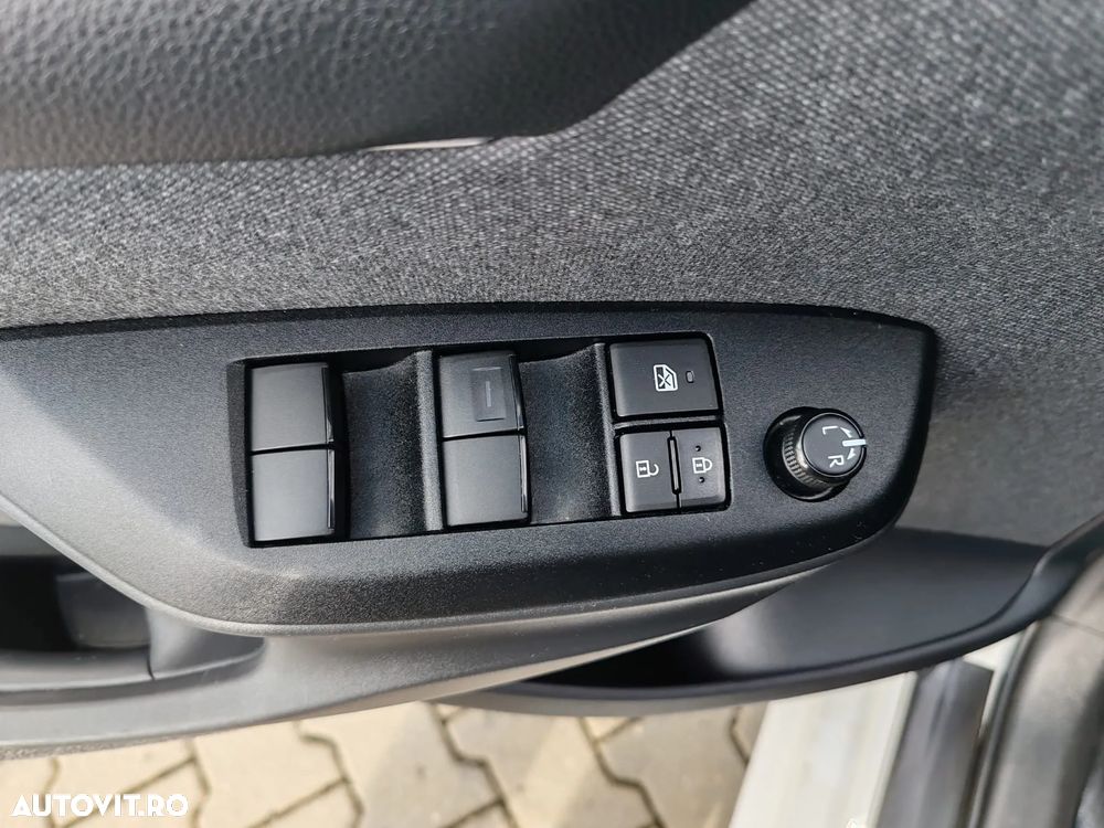 Toyota Yaris 1.5 VVT-i HSD Dynamic - 16