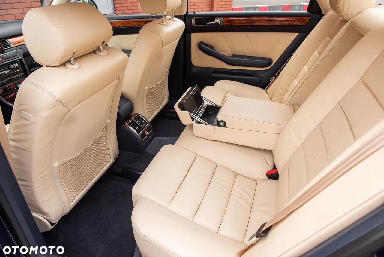 Audi A6 Avant 4.2 quattro - 23