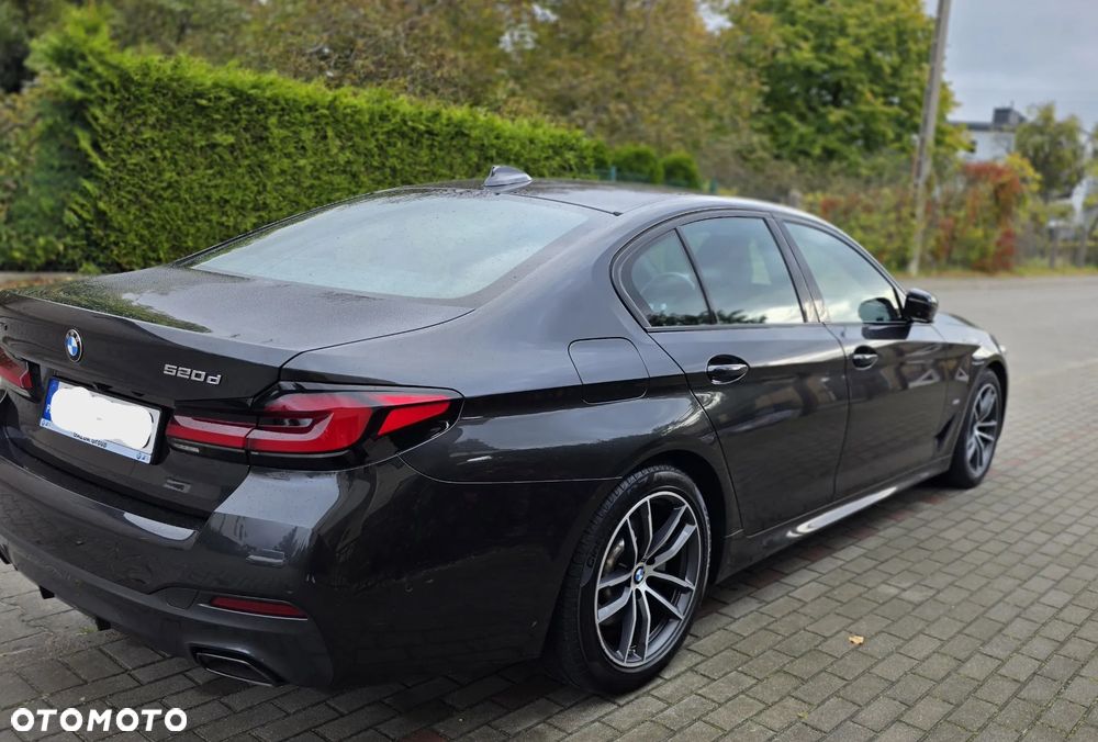 BMW Seria 5 520d xDrive M Sport sport - 13