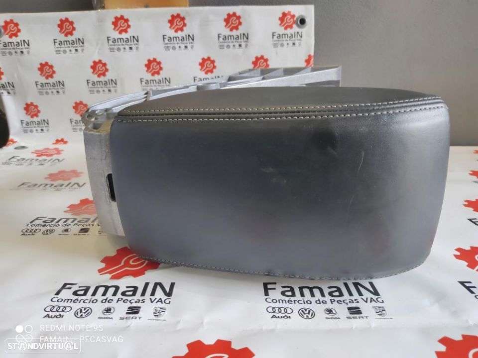 Apoio de braço central - AUDI Q3 - 1