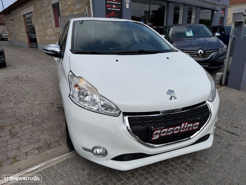 Peugeot 208 82 VTI Style — fotografia 3