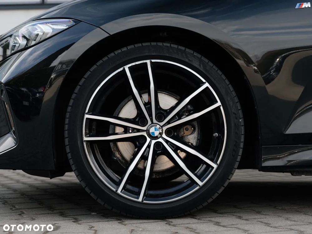 BMW Seria 3 320d xDrive mHEV M Sport - 4