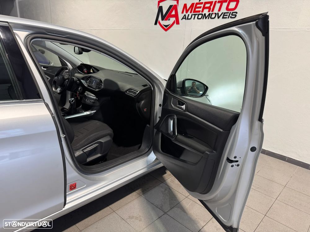 Peugeot 308 e-HDi FAP 115 Stop&Start Allure - 17