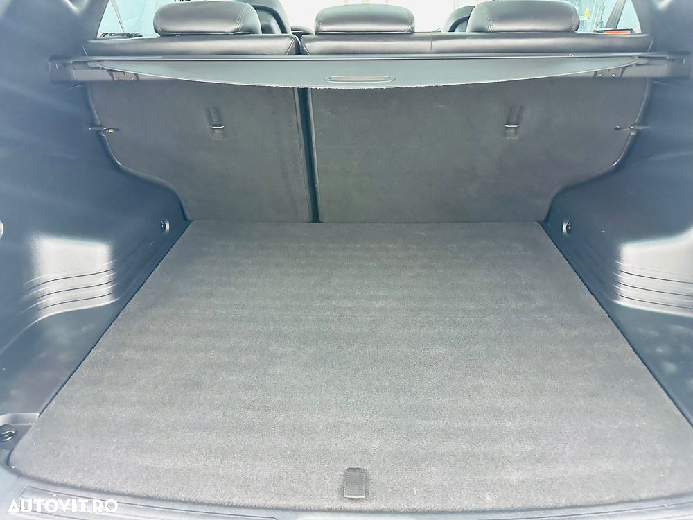 Hyundai ix35 1.7 CRDI 2WD Fifa World Cup Edition - 21