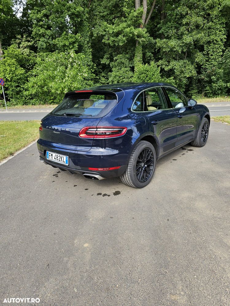 Porsche Macan - 3