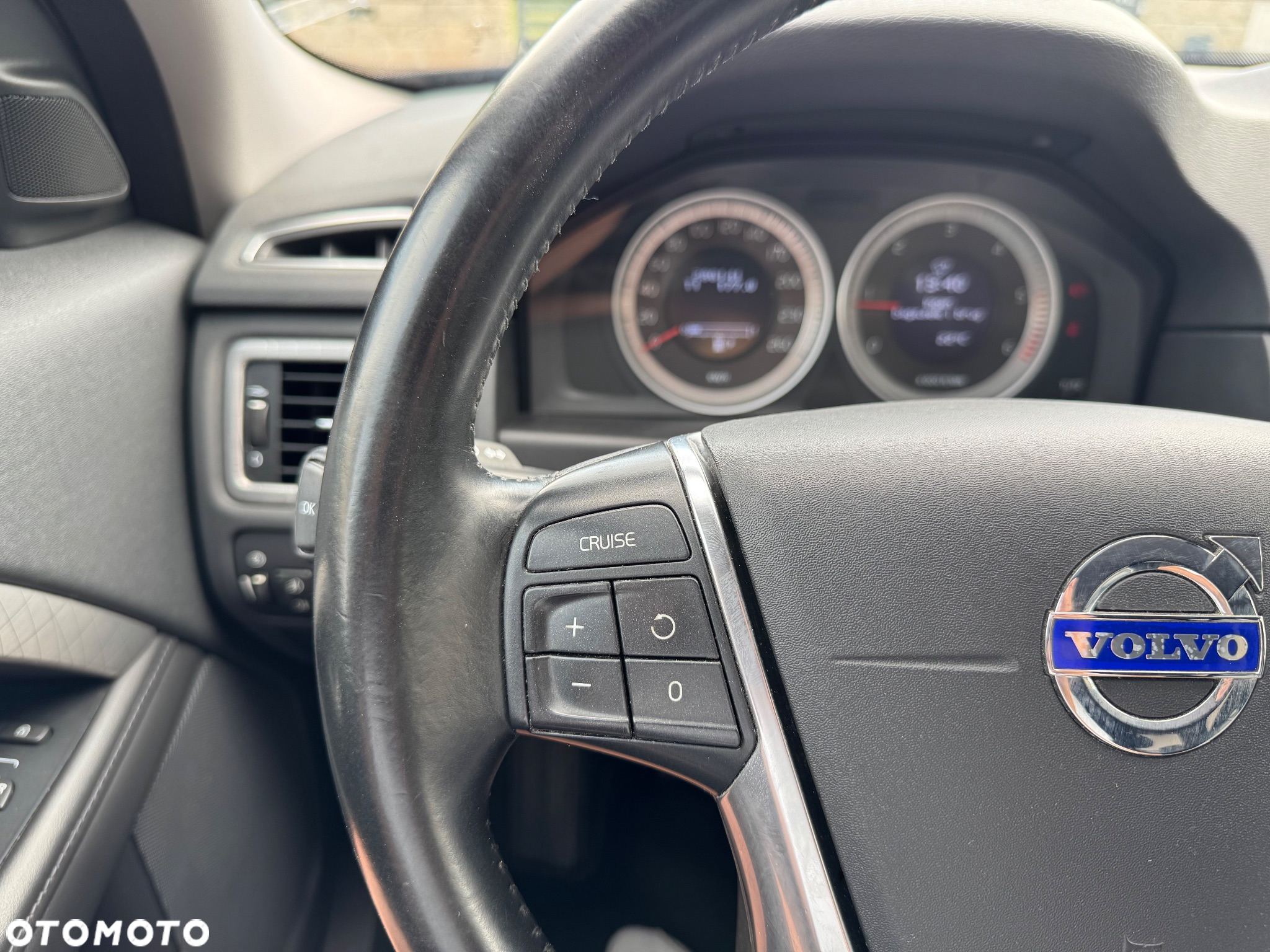 Volvo XC 70 D4 Momentum - 17