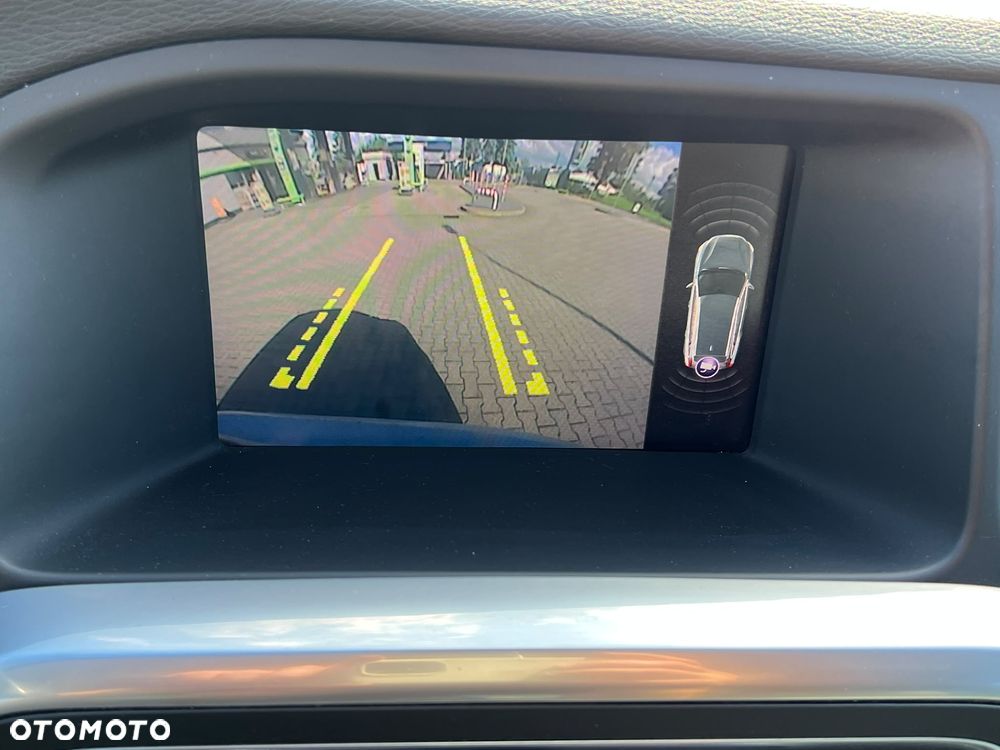 Volvo V60 D3 Geartronic Summum - 35