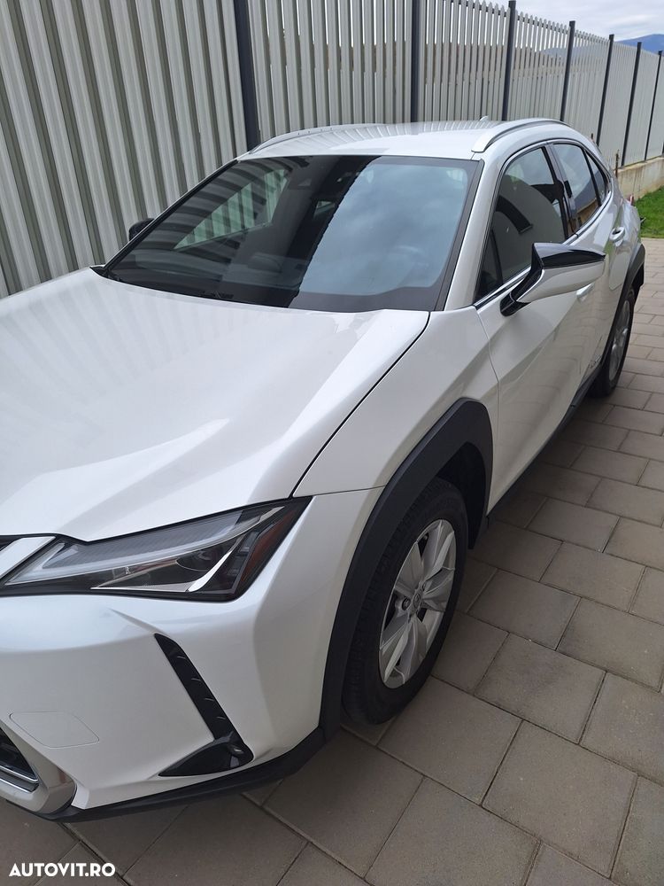 Lexus UX 250h FWD Executive - 1
