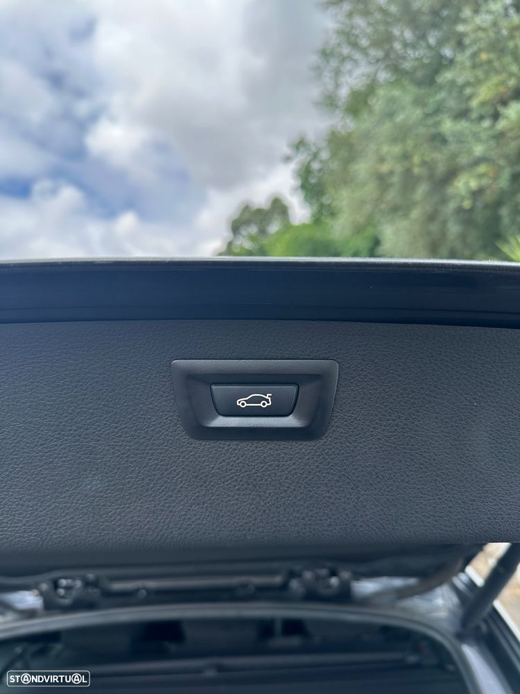BMW 320 d Auto Pack M - 9
