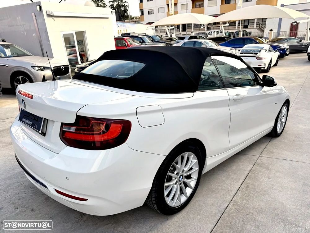 BMW 218 i Cabrio Line Sport Auto - 3