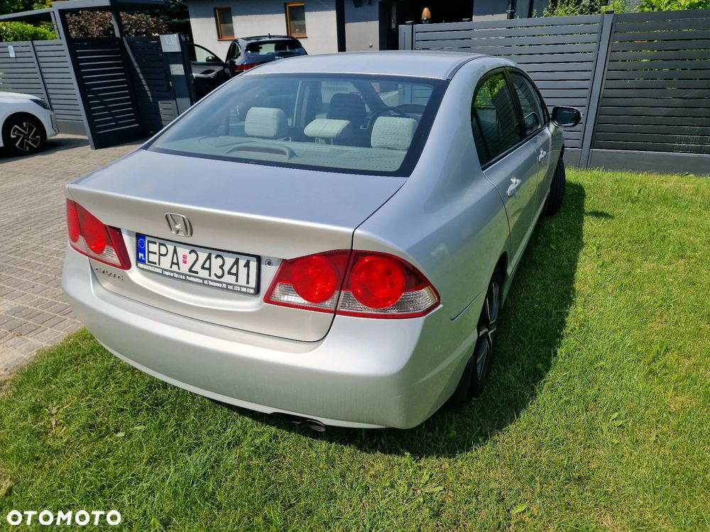 Honda Civic 1.8 Comfort - 5