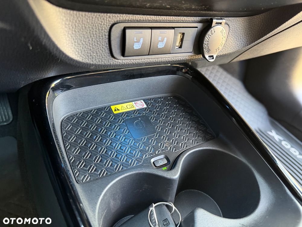 Toyota Aygo X 1.0 VVT-i JBL CVT - 32