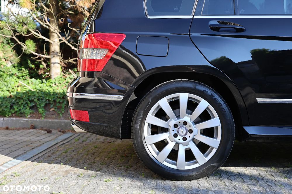 Mercedes-Benz GLK 300 4Matic 7G-TRONIC SPORT EDITION - 1