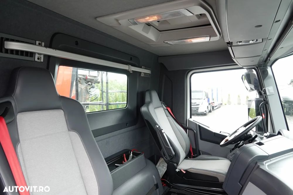 Renault C 380 / 6x4 / TIPPER 3 LATE + HDS FASSI F135 / HYDROBRA / EURO 6 / RADIO CONTROL / ROTATOR / BORDMATIC - 35