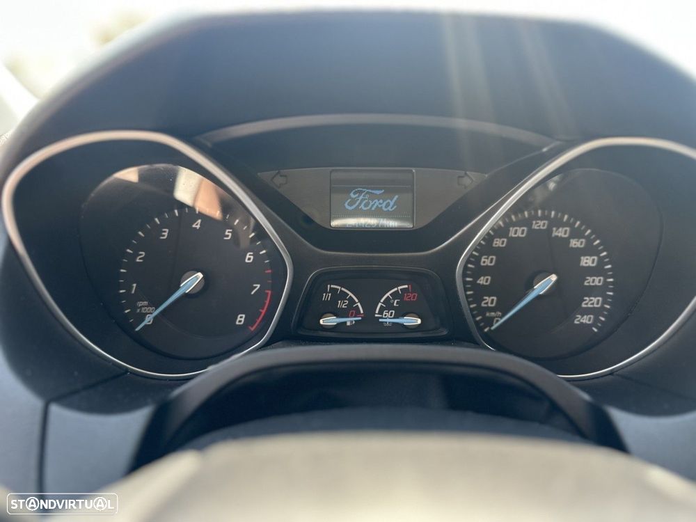 Ford Focus SW 1.0 EcoBoost S&S TREND - 14