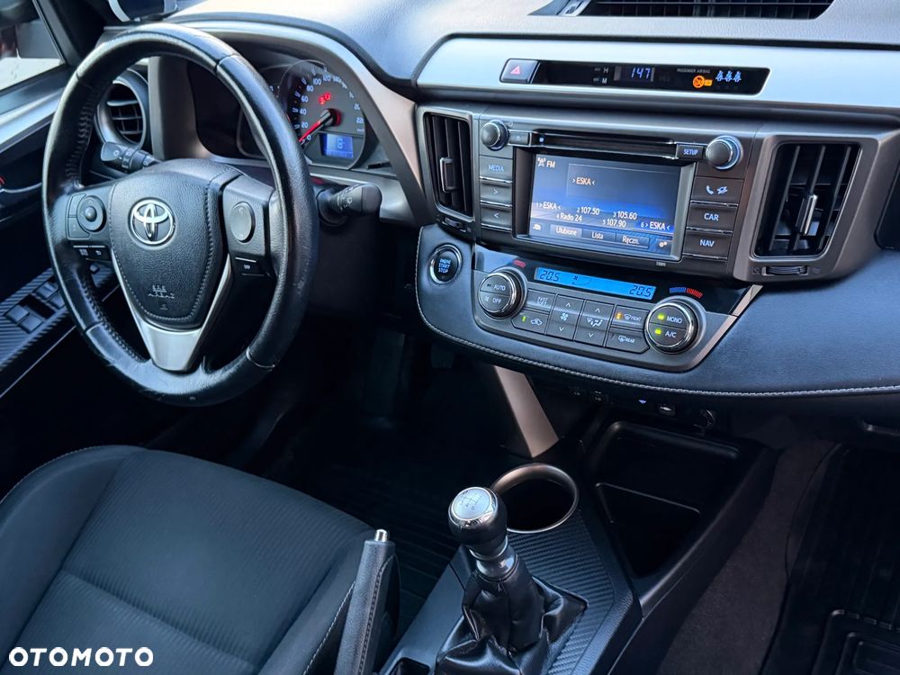 Toyota RAV4 2.0 Prestige EU6 - 27
