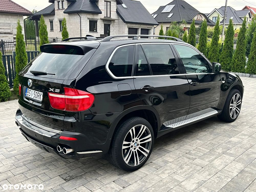 BMW X5 4.8i - 9