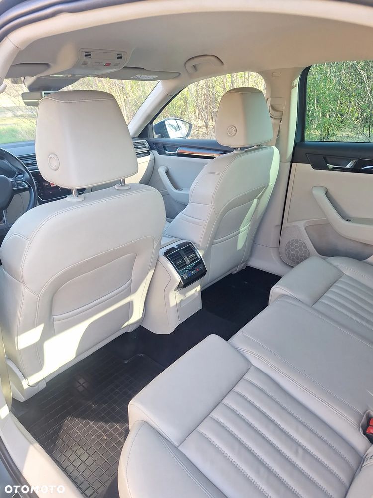 Skoda Superb 2.0 TDI 4x4 L&K DSG - 11