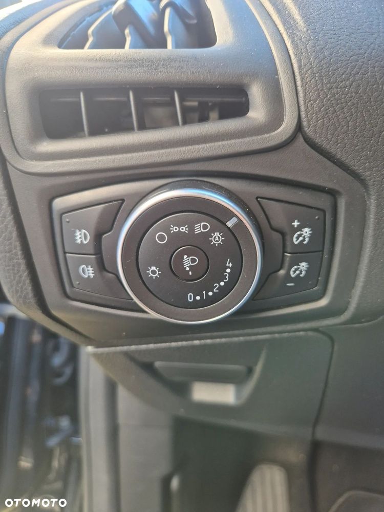 Ford Focus 1.5 EcoBlue Start-Stopp-System ST-LINE - 18