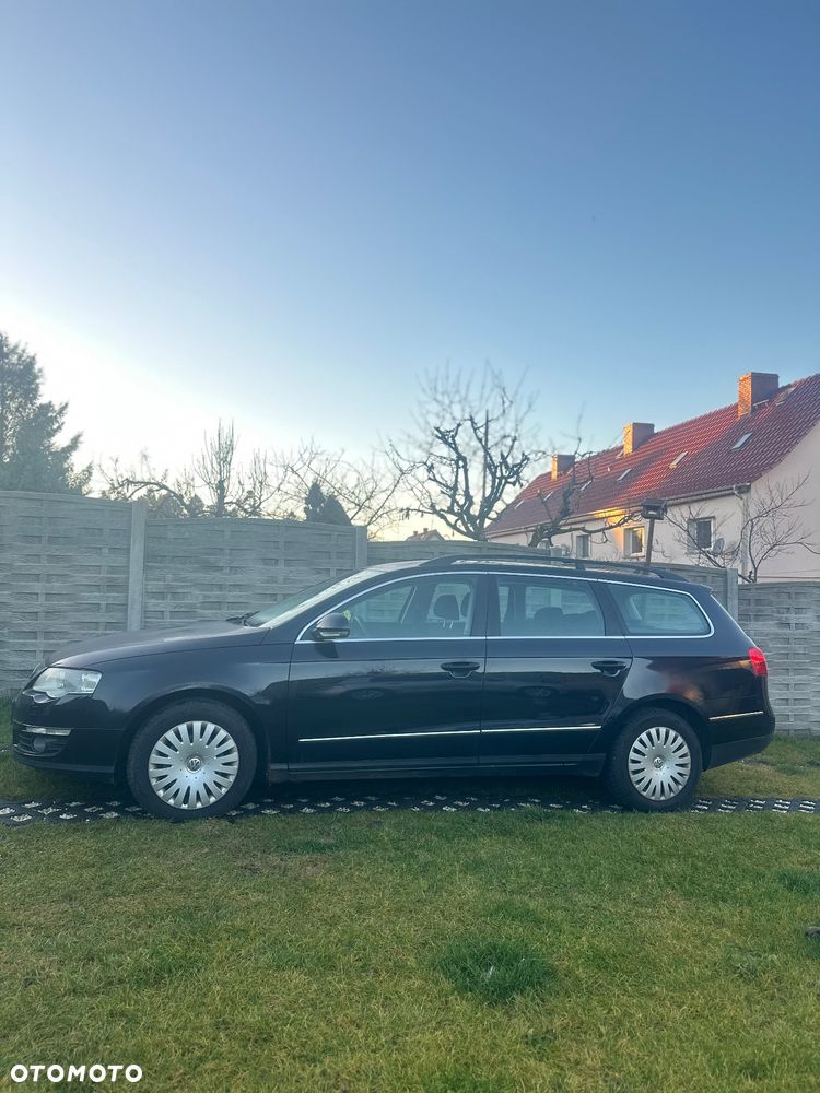 Volkswagen Passat 2.0 TDI Individual - 6