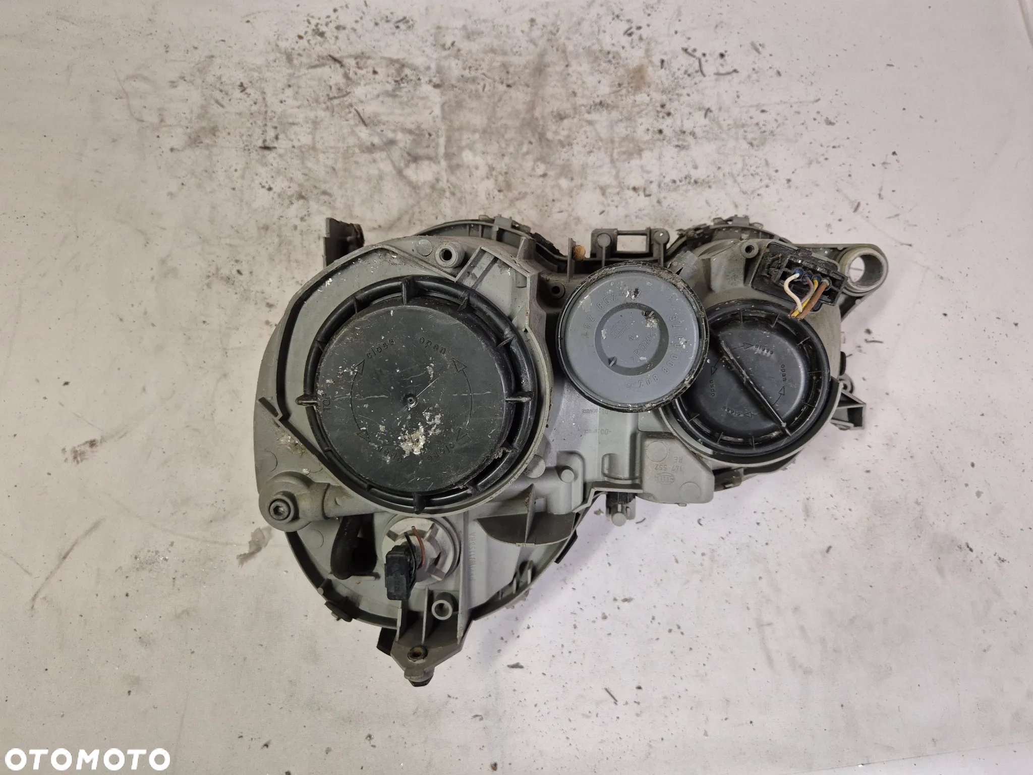.  PRZOD PRZEDNIA LAMPA PRAWA MERCEDES CLK W208 - 6
