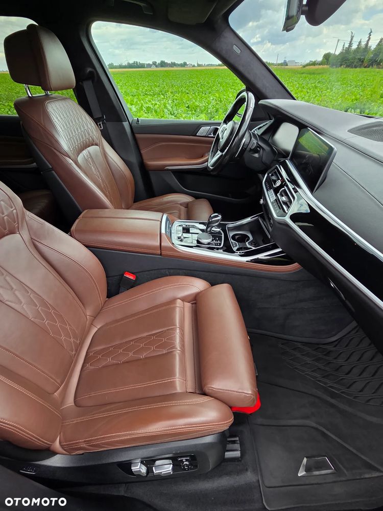 BMW X7 xDrive40d mHEV - 10