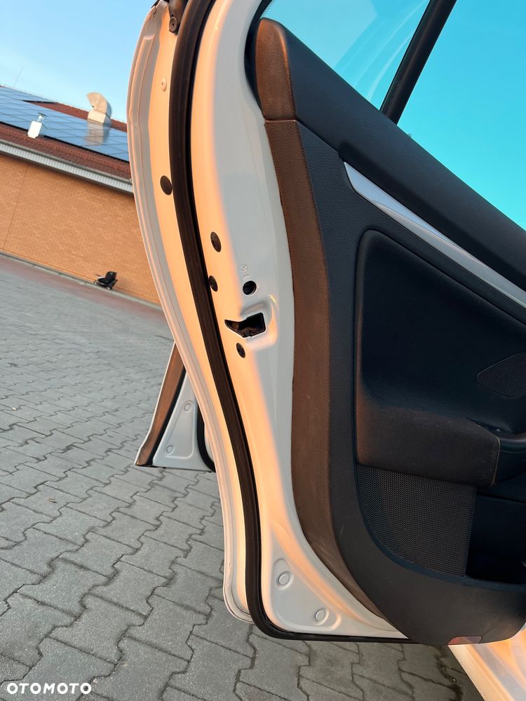 Volkswagen Golf 1.6 TDI BlueMot Trendline - 30