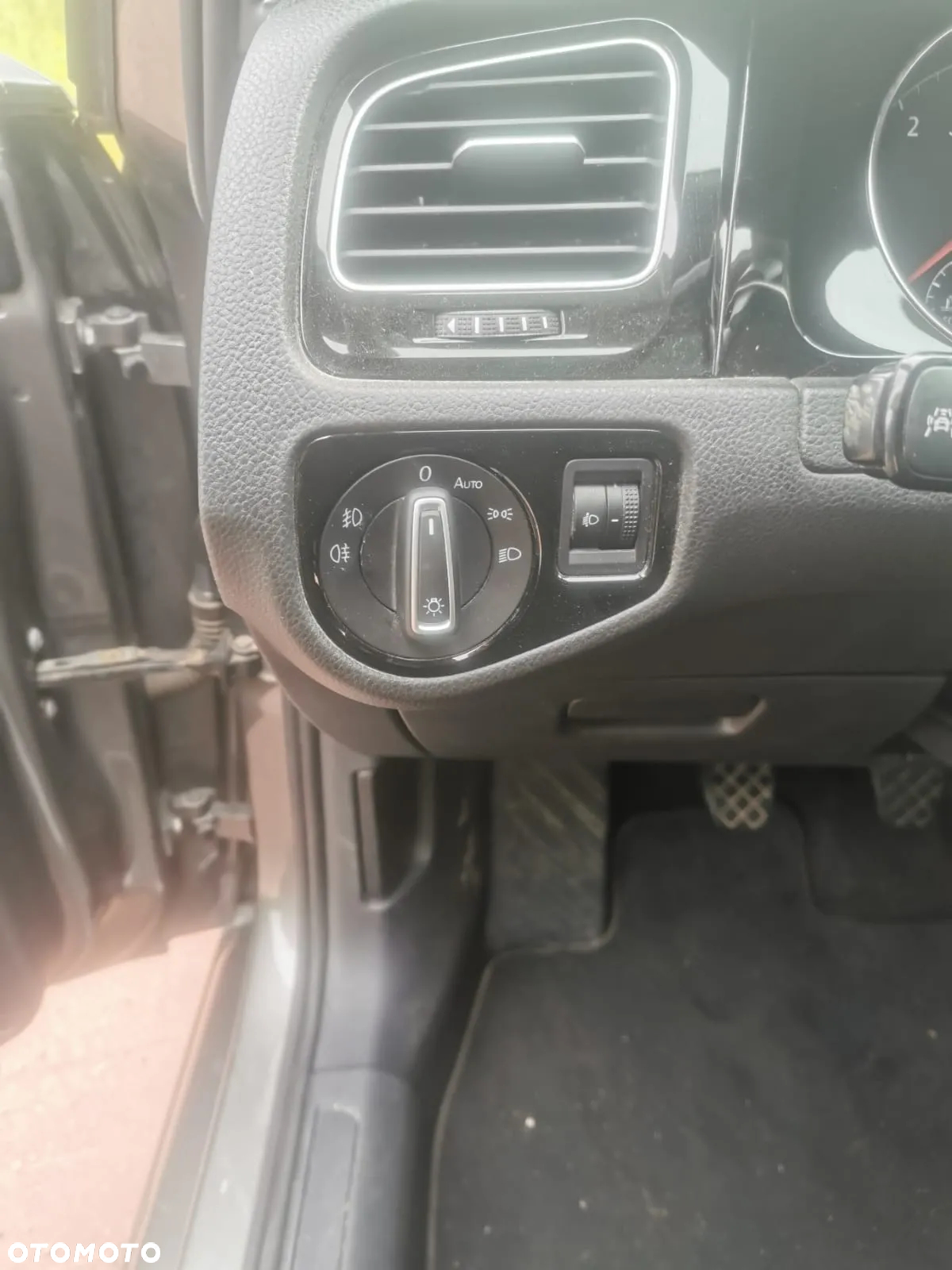 Volkswagen Golf 1.6 TDI 4Motion BlueMotion Technology Comfortline - 12