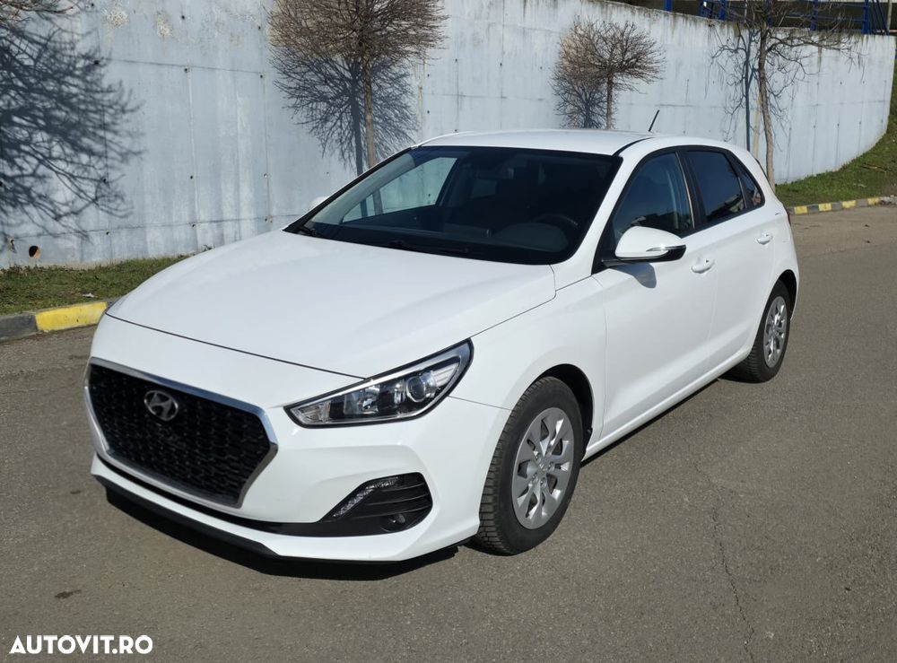 Hyundai i30 1.4 MPi 5DR M/T Comfort - 1