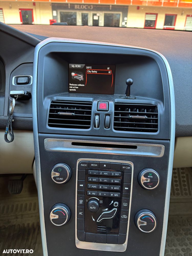 Volvo XC 60 DRIVe Kinetic - 3