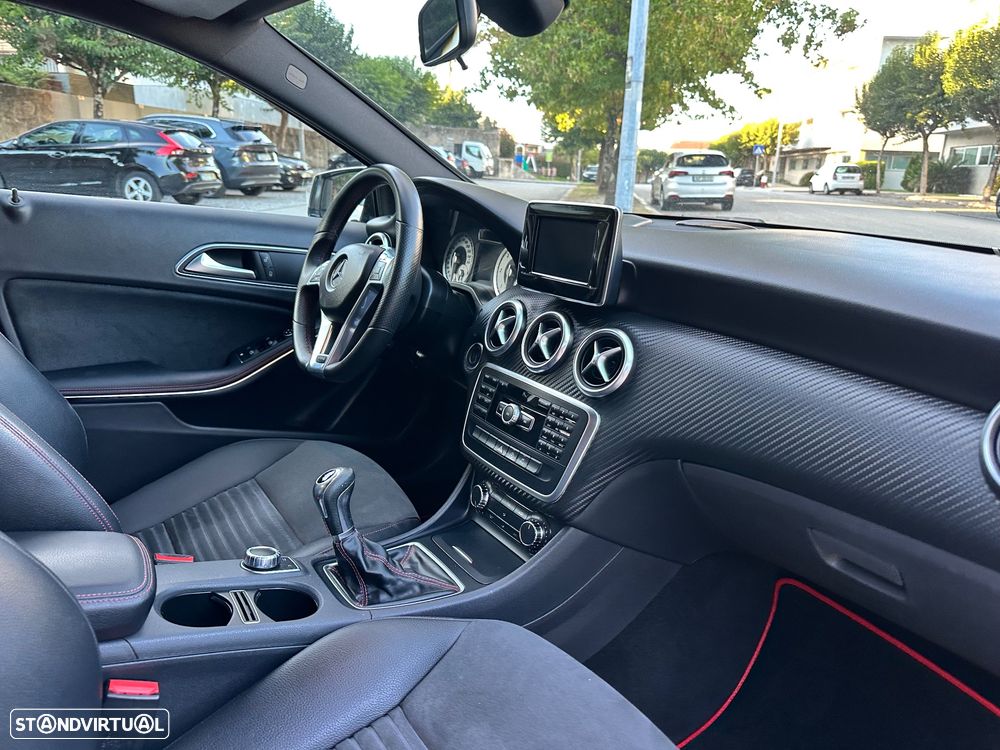 Mercedes-Benz A 180 d AMG Line - 58