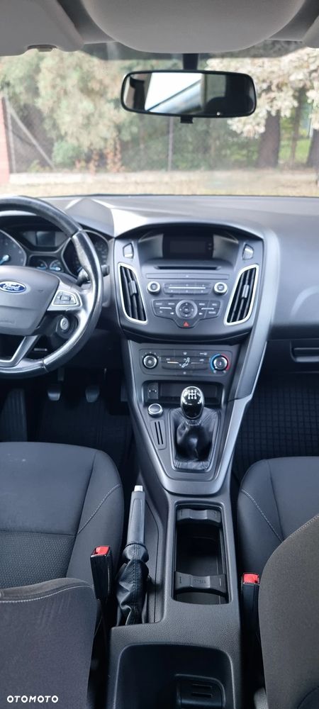 Ford Focus 1.6 Trend - 8