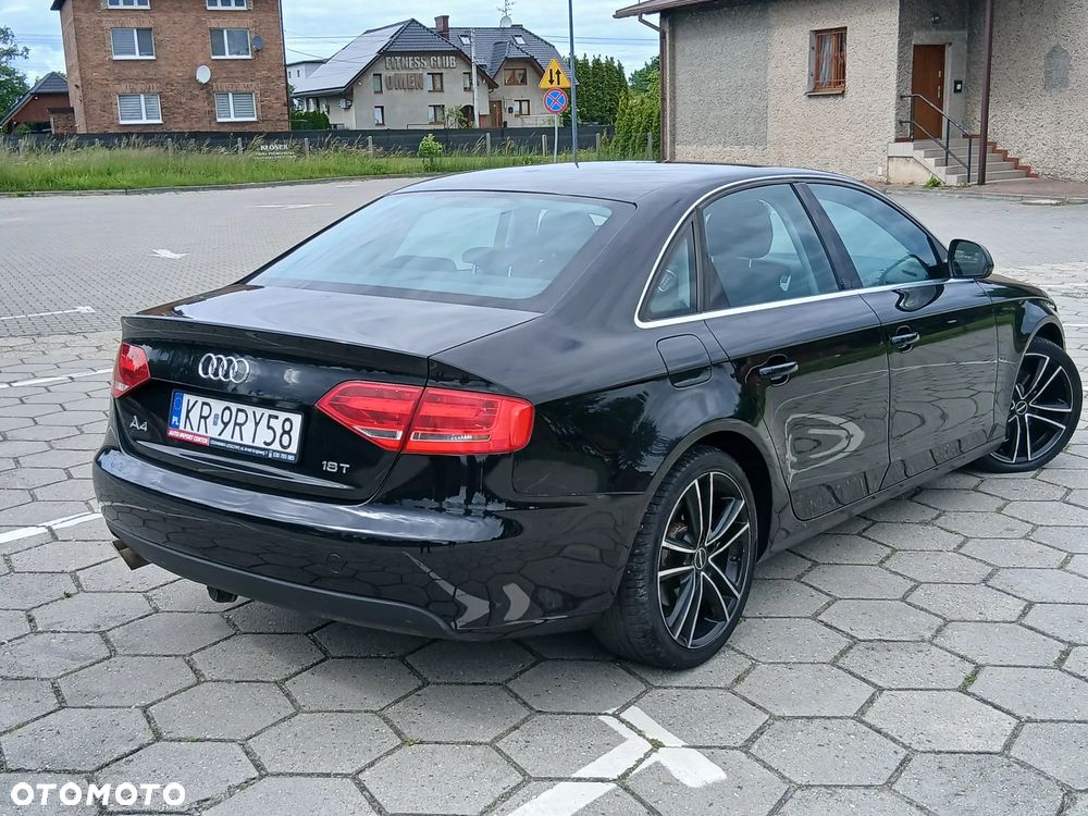 Audi A4 Limousine - 30