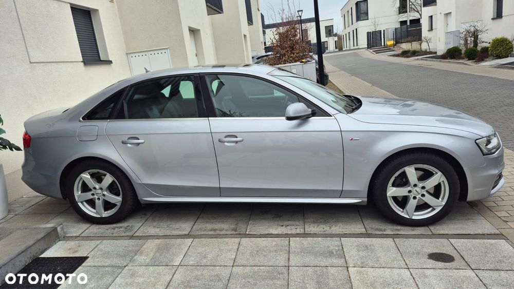 Audi A4 Limousine - 32