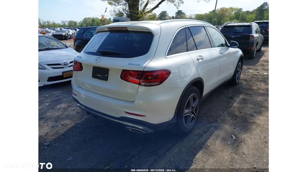 Mercedes-Benz GLC 300 4Matic 9G-TRONIC AMG Line - 8