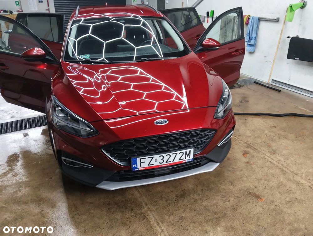 Ford Focus 1.5 EcoBoost Active - 11