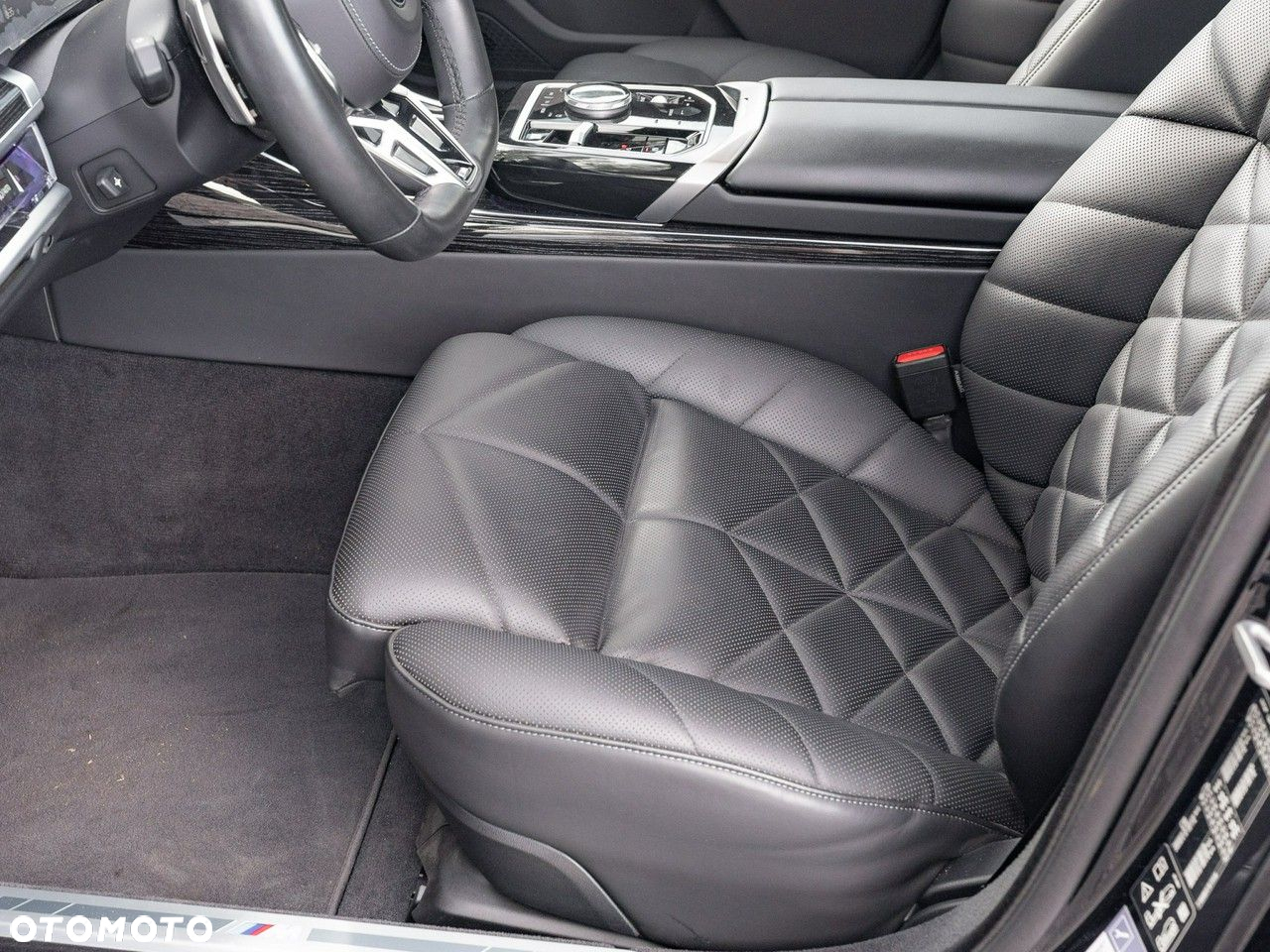 BMW Seria 7 - 14