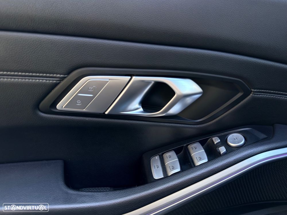 BMW 320 d Line Sport Auto - 15