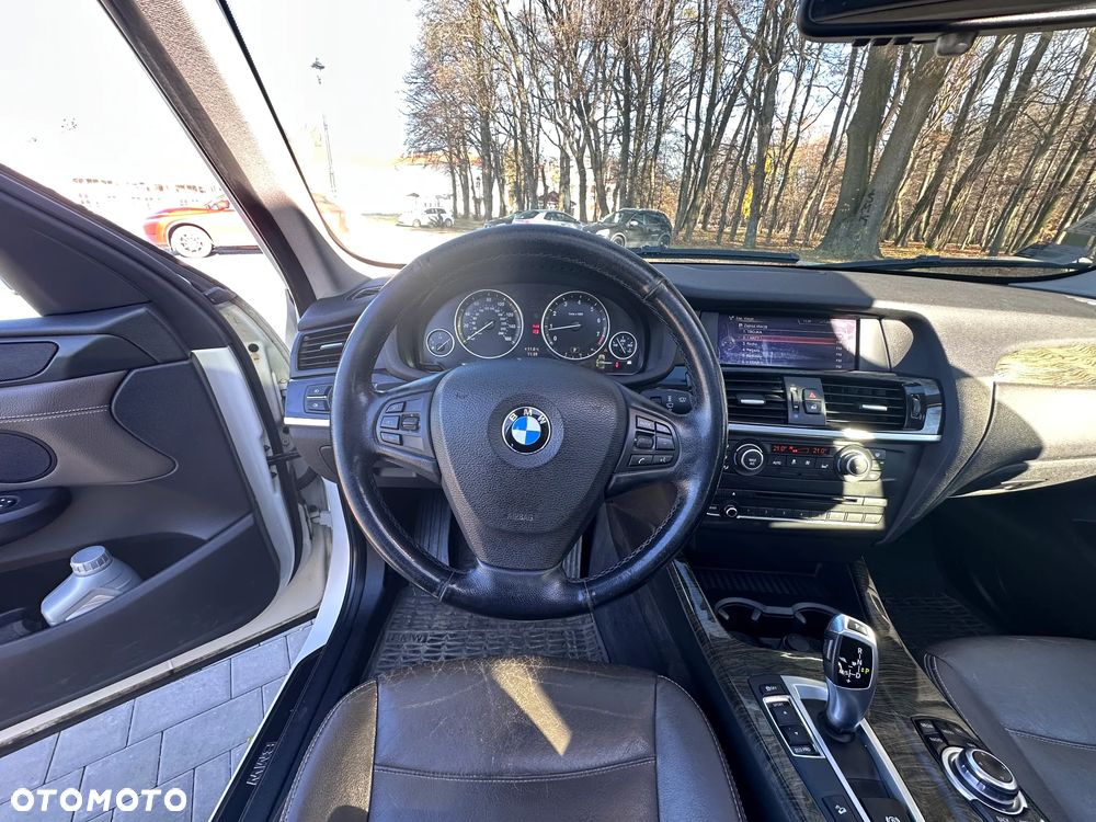BMW X3 xDrive28i - 18