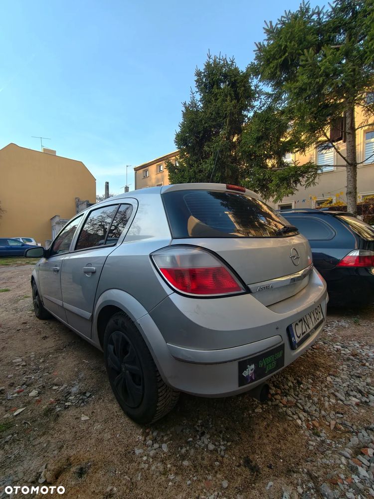 Opel Astra 1.6 - 4