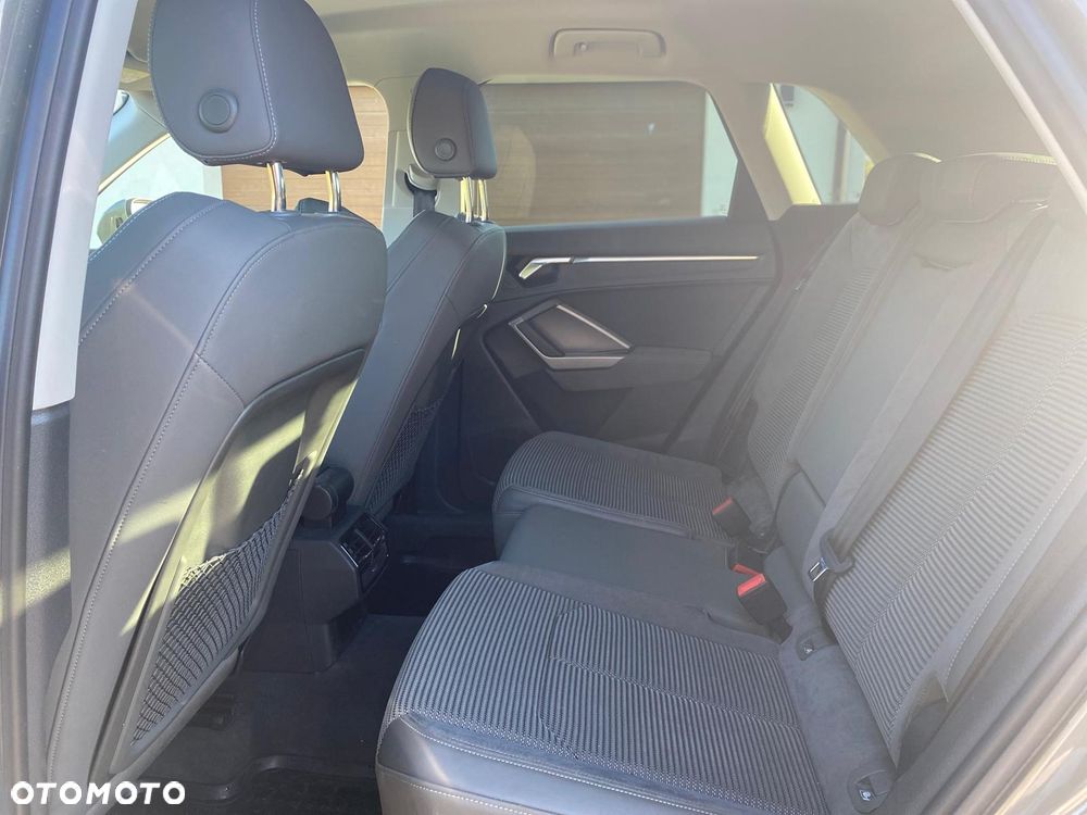 Audi Q3 35 TFSI S tronic - 14