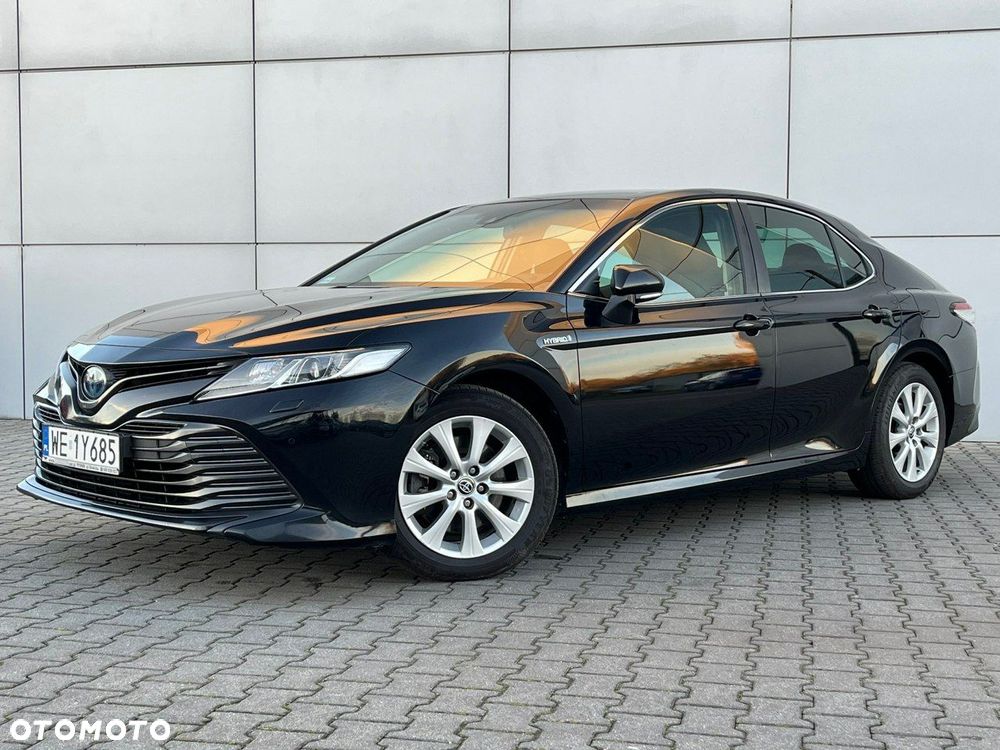 Toyota Camry - 2
