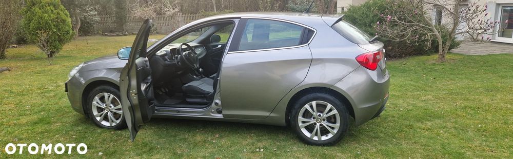 Alfa Romeo Giulietta 2.0 JTDM Distinctive - 21