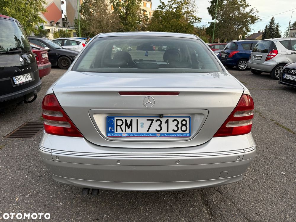Mercedes-Benz Klasa C 180 Elegance - 3