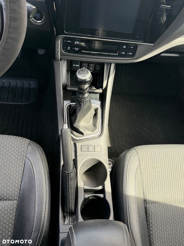 Toyota Corolla 1.6 Prestige EU6 - 6